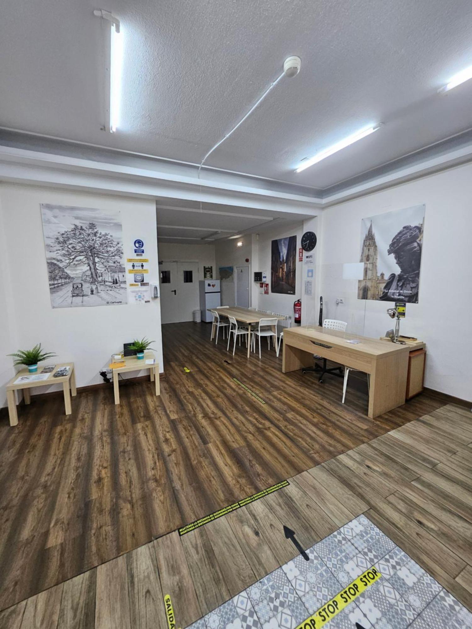 Albergue Turistico La Peregrina オビエド エクステリア 写真